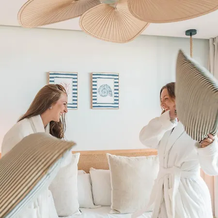 Meraki - Only Adults Hotel 3*